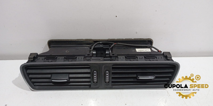Grila ventilatie centrala 3AB819728A Volkswagen VW Passat B7 [2010 - 2015]