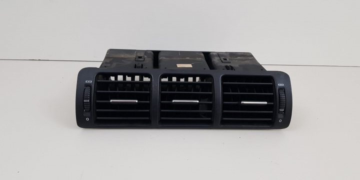 Grila ventilatie centrala A1638300054 Mercedes-Benz ML W163 [1997 - 2001]