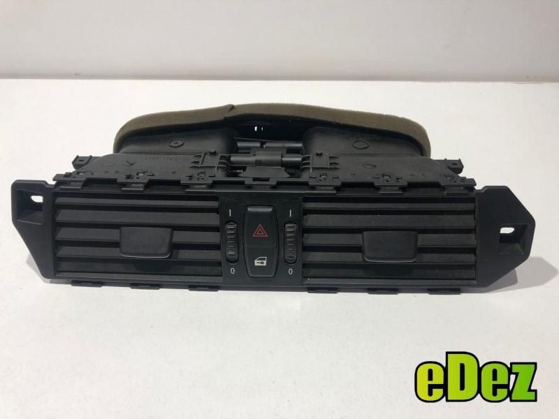 Grila ventilatie centrala BMW Seria 5 (2004-2010) [E61] 6910734