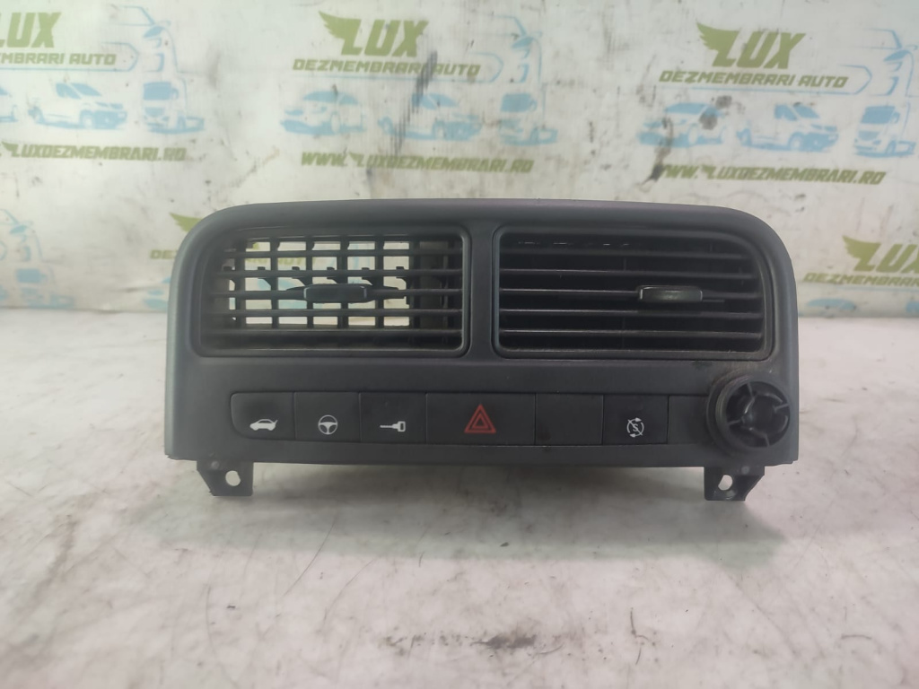 Grila ventilatie centrala bord 735386328 Fiat Punto 3 [2005 - 2012] 1.3 D 199A9000