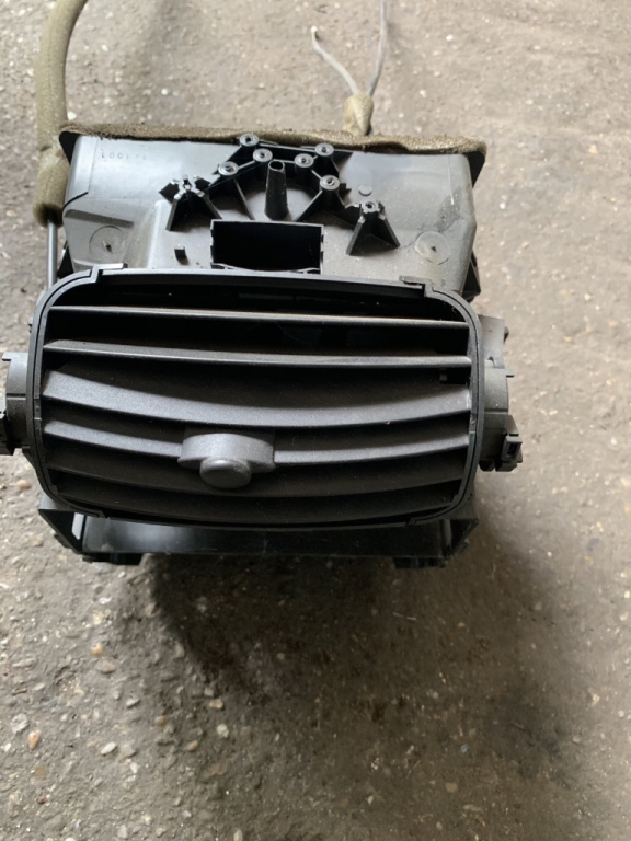 Grila ventilatie centru Smart Fortwo [1998 - 2002] Hatchback 0.6 AMT (55 hp) CITY-COUPE (450) M160 E6AL B03, M160.910