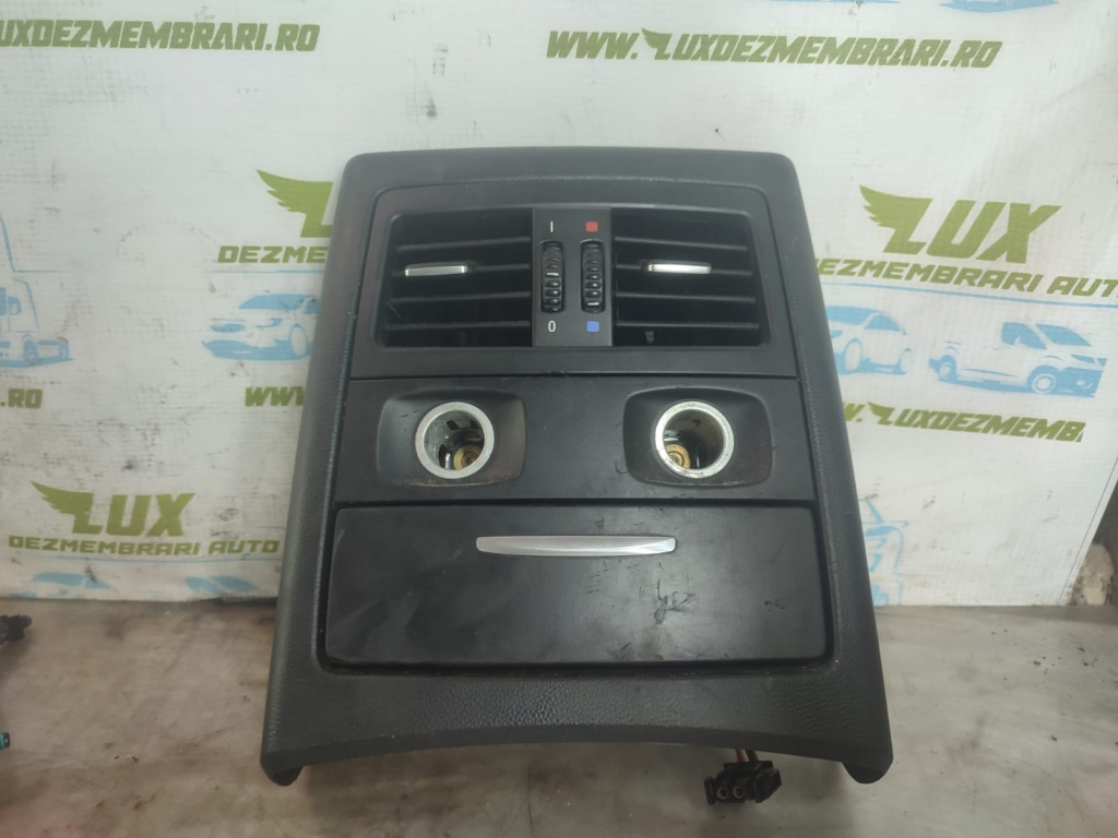 Grila ventilatie cotiera 7129556 BMW Seria 3 E91 [2004 - 2010] 2.0 d n47d20a
