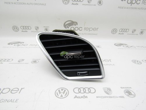 Grila ventilatie dreapta Audi A5 8T / A4 B8 8K / RS4 / RS5 - Cod: 8T1820902G