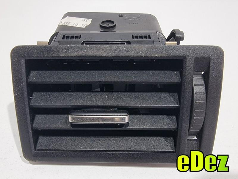 Grila ventilatie dreapta fata Ford Kuga (2008-2012) 3M51-R018B08-AGW