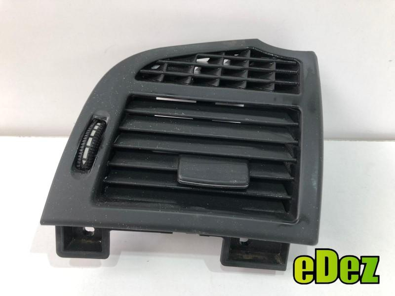 Grila ventilatie dreapta fata Mercedes S-Class (2005-2009) [W221] a2218300254