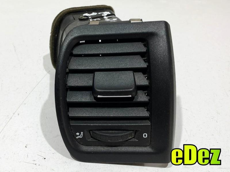 Grila ventilatie dreapta fata Skoda Fabia 2 facelift (2010-2014) 5J0819702