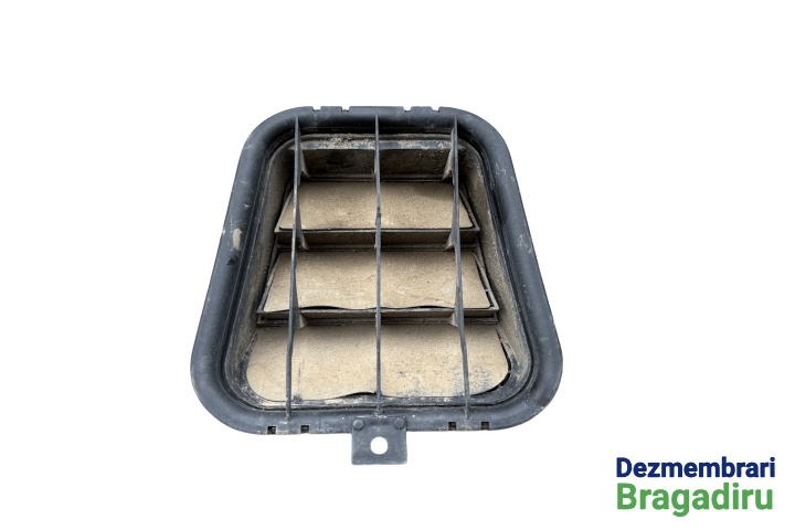 Grila ventilatie dreapta portbagaj Audi A6 4B/C5 [facelift] [2001 - 2004] Sedan 2.5 TDI multitronic (163 hp) Cod motor BDG, Cod cutie GJT