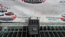 Grila ventilatie dreapta VW Touareg 7L cod piesa :...