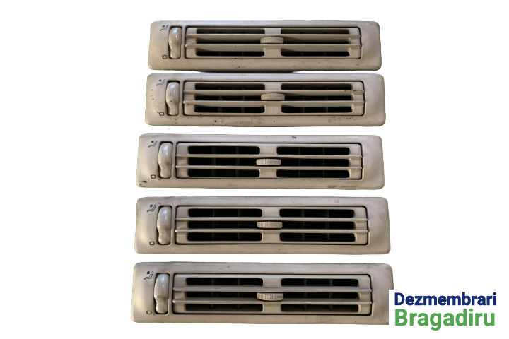 Grila ventilatie Ford Galaxy [1995 - 2000] Minivan 5-usi 2.0 MT (115 hp) (WGR)