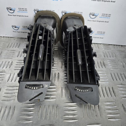 Grila ventilatie mijloc stanga dreapta fata Opel Astra J Facelift 2012-2018 13303921/13300560