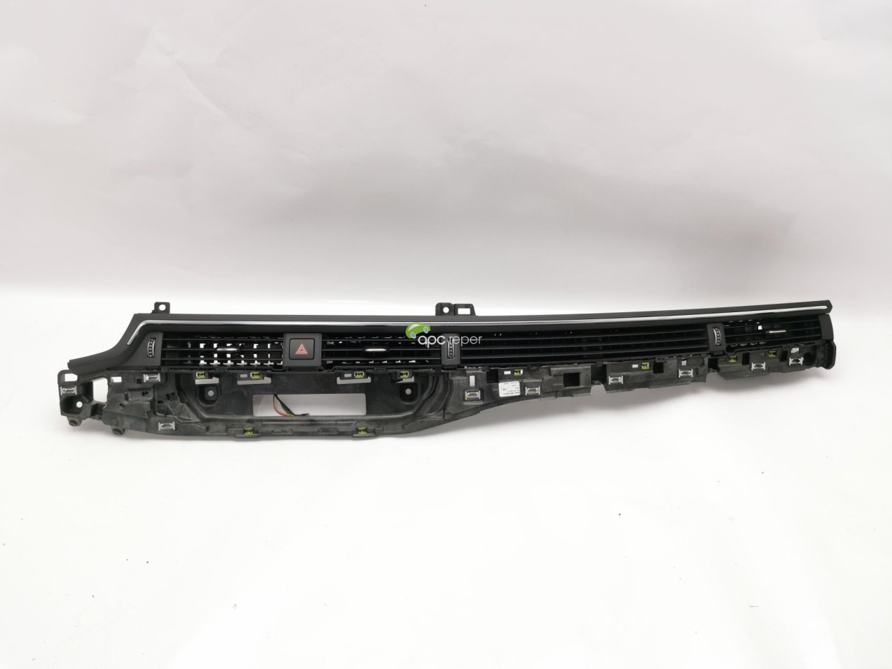 Grila ventilatie Originala Audi A4 B9 8W / A5 F5 8W - Cod: 8W1820902D