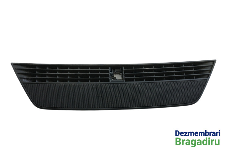 Grila ventilatie parbriz Cod: 3R0819060 3R0819060 Seat Exeo [2009 - 2012] Sedan 2.0 TDI MT (143 hp) Cod motor: CAGA, Cod culoare: LW7X
