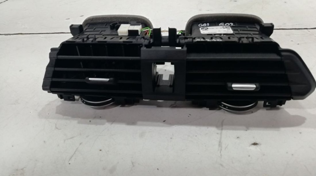 Grila ventilatie plansa bord consola centrala Bmw X3 G01 / X4 G02 An 2018 2019 2020 2021