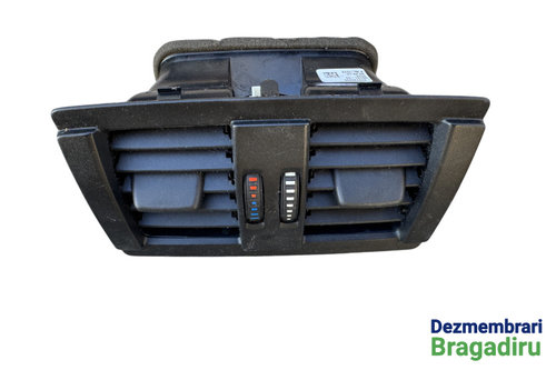 Grila ventilatie spate Cod: 9207330 9207330 BMW Seria 1 F20/F21 [2011 - 2015] Hatchback 5-usi 120d M...
