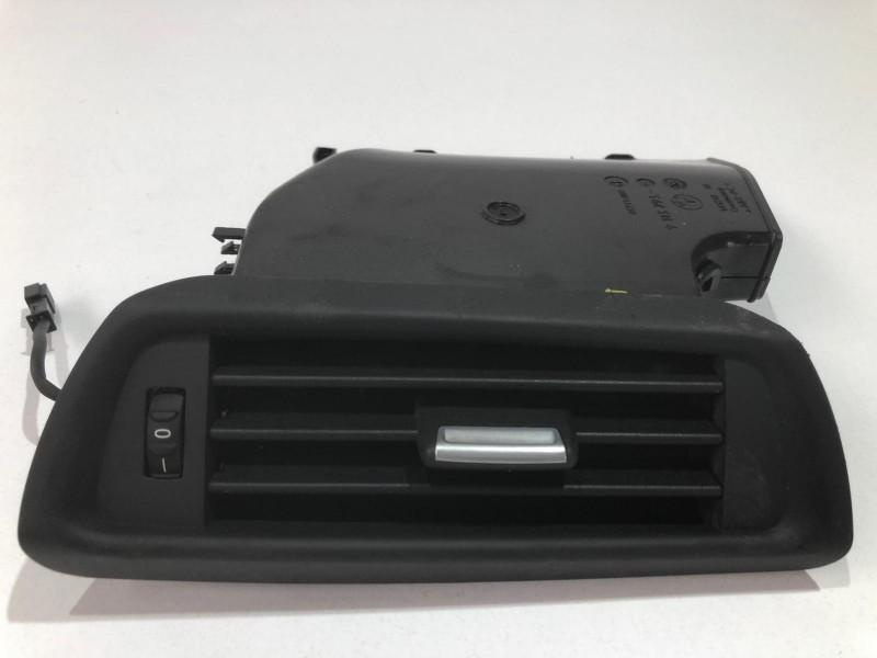 Grila ventilatie stalp stanga 9113793 BMW Seria 7 F01/F02 [2008 - 2012]
