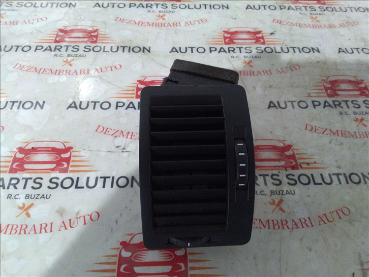 Grila ventilatie stanga 2.0 d SKODA OCTAVIA 2 an fabr. 2011