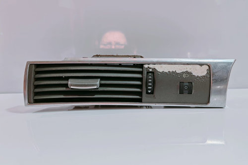 Grila ventilatie stanga 4F1820901B Audi A6 4F/C6 [2004 - 2008]