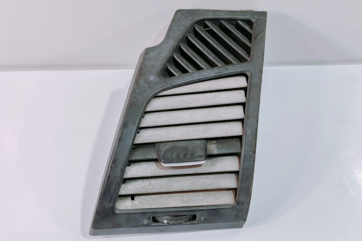 Grila Ventilatie stanga 705918712 BMW Seria 1 E81-E88 [2004 - 2007]