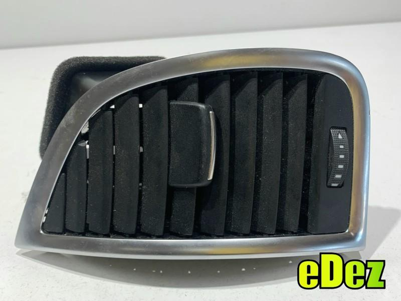 Grila ventilatie stanga fata Audi Q7 (2006-2010) [4L] 4L0820901