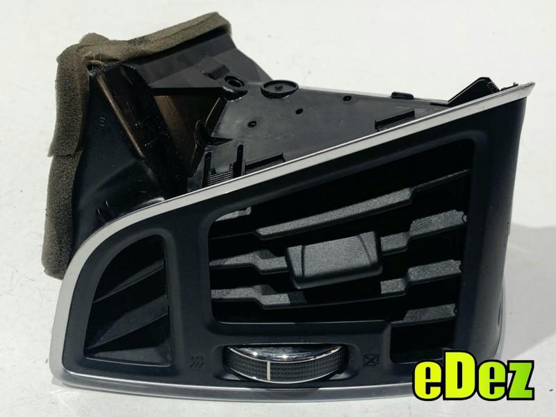 Grila ventilatie stanga fata Ford C-Max 2 (2010-2015)