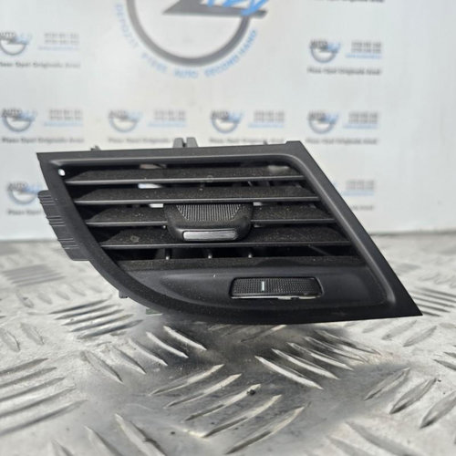 Grila ventilatie stanga fata Opel Zafira C 2011-2016