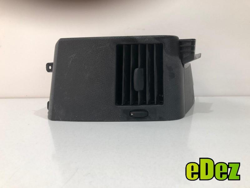Grila ventilatie stanga fata Volkswagen Crafter (2006->) a9068300654