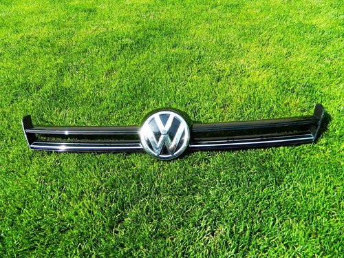 Grila VW Golf 7 cod 5C0853655D
