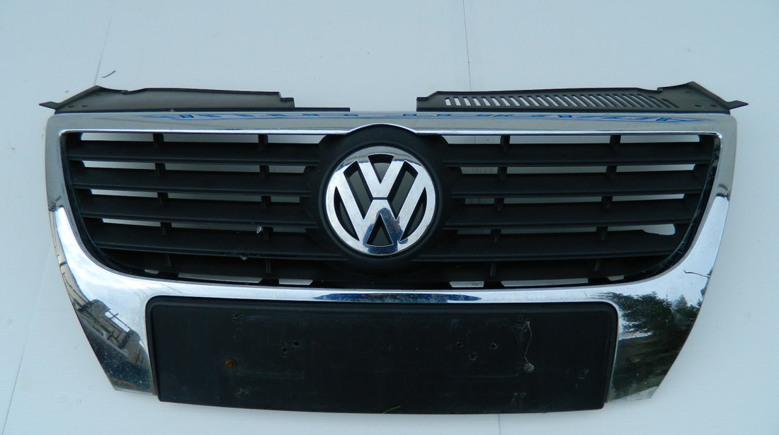 Grila VW Passat B6 model 2005-2011 cod 3C0853651B