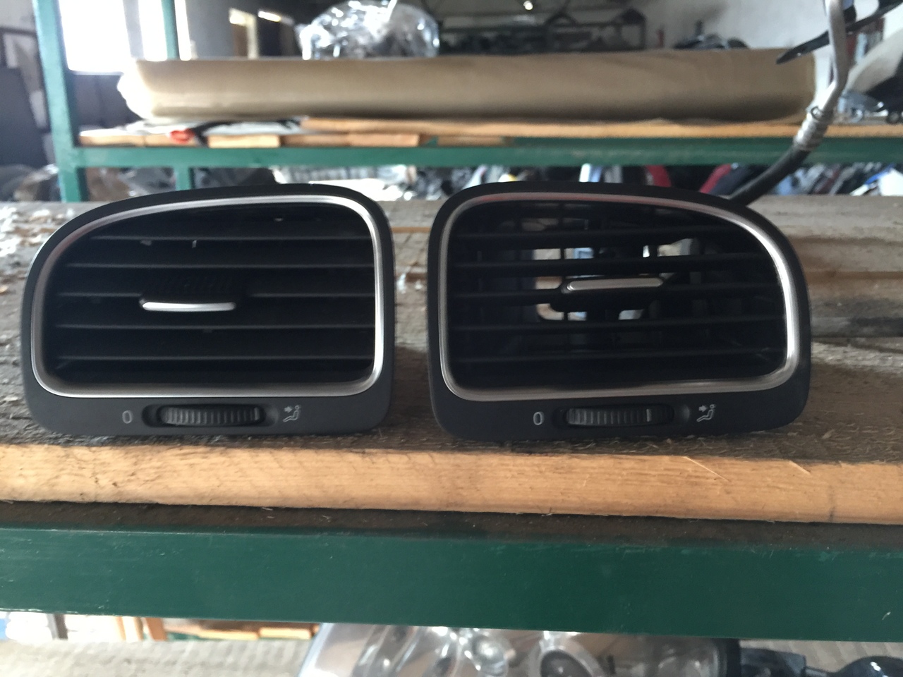 Grile aer bord Vw Golf 6 2009 2010 2011 2012