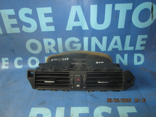 Grile aerisire BMW E60 2009;  9112206 (centru)