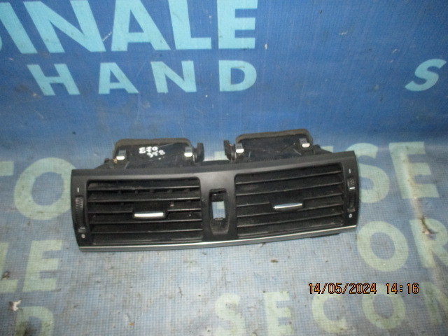 Grile aerisire BMW E70 X5; 7161801 (centru)