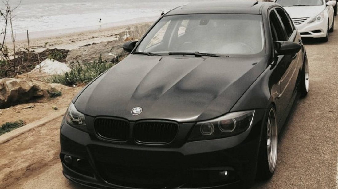 GRILE BMW E90 SERIA 3 (2008-2011)