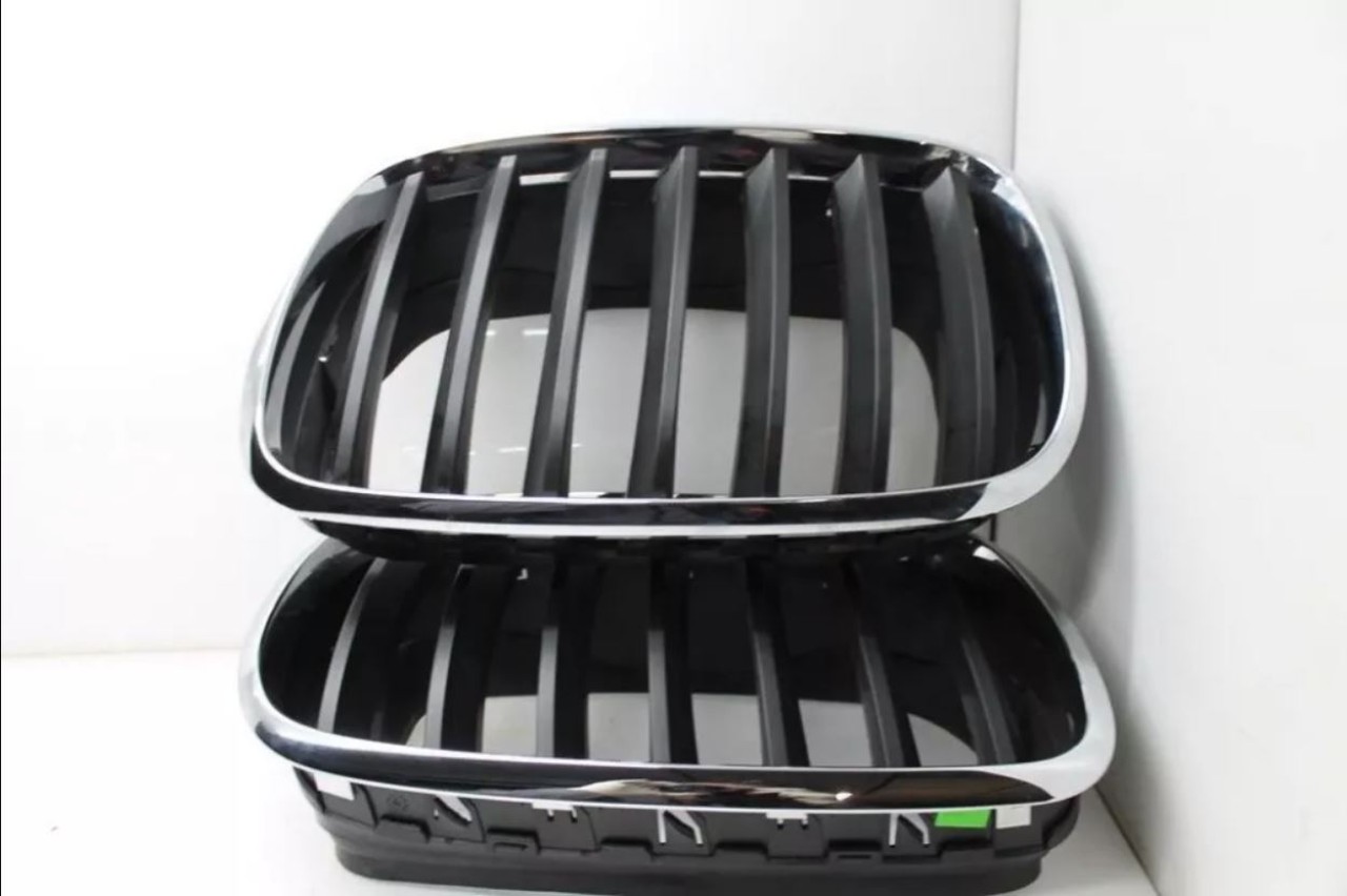 Grile capota Bmw X5 / X6 M-paket  51137157687 / 51137157688