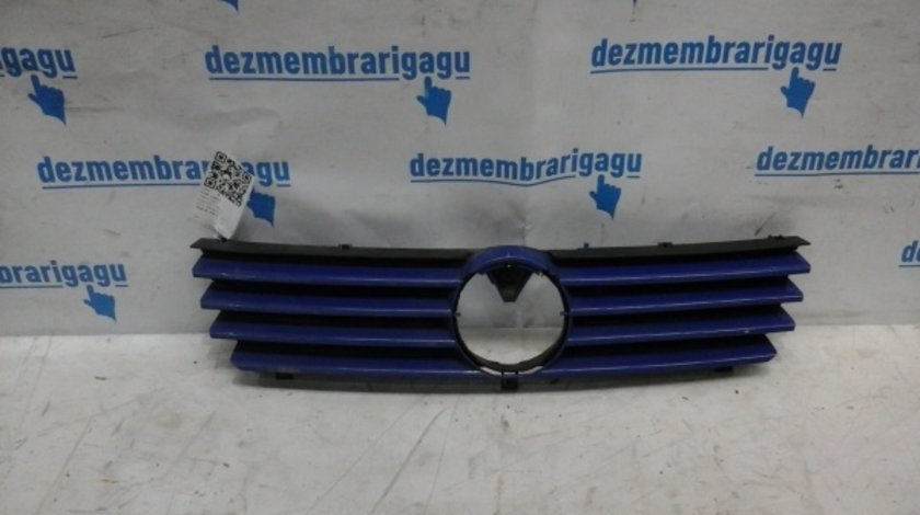 Grile capota Volkswagen Polo (2001-2009)