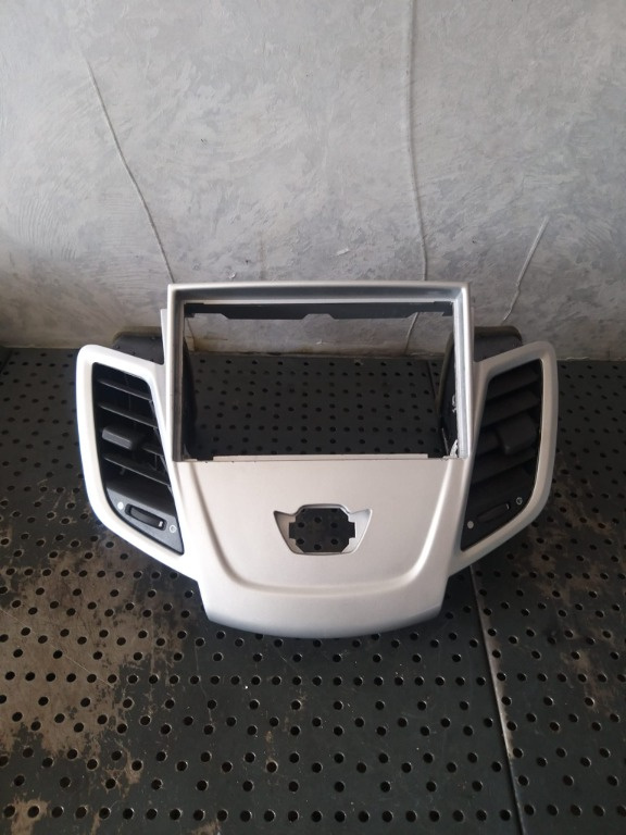 Grile ventilatie bord carcasa consola centrala ford fiesta 6 cb1 ccn 8a61a018b09 8a61a018b08