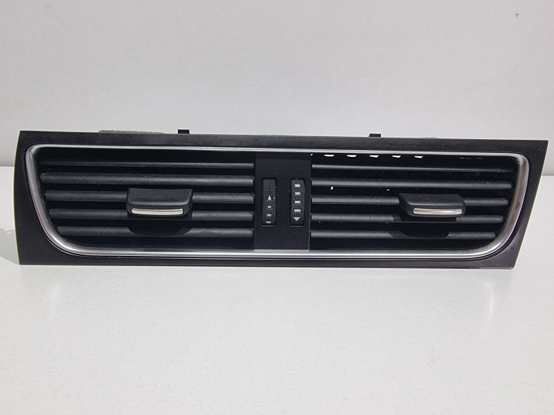 Grile ventilatie bord centrala Audi A4 (2007-2011) [8K2, B8] 8T2820951B