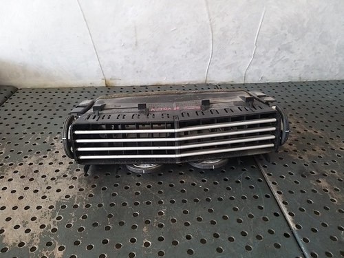 Grile ventilatie bord opel astra h a04 24465731 330188061