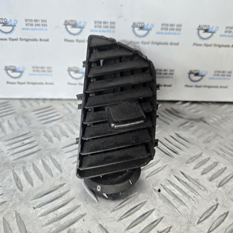 Grile ventilatie dreapta fata Opel Insignia A Country Tourer 2013-2017 13282237
