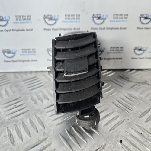 Grile ventilatie dreapta mijloc Opel Zafira B Facelift 2008-2014 13144402