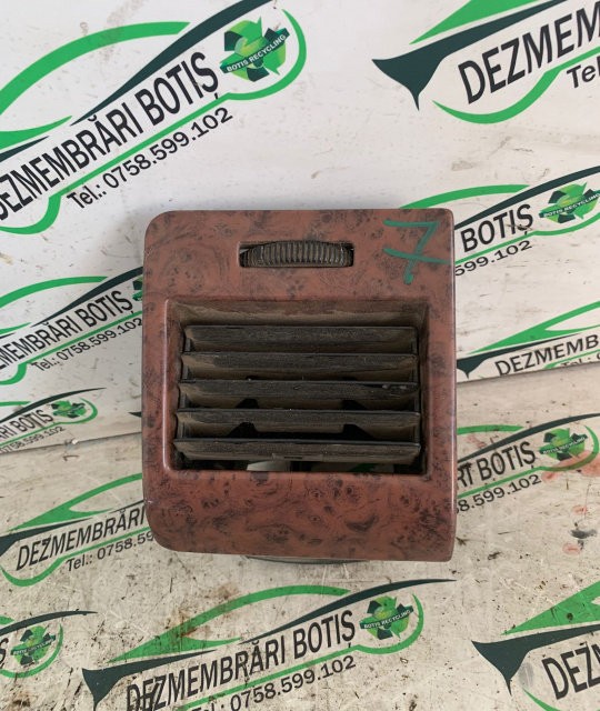 Grile ventilatie Mercedes-Benz Vito W638 [1996 - 2003] Minivan 108 CDI AT (82 hp)