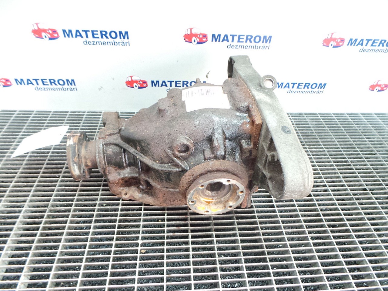 GRUP DIFERENTIAL SPATE BMW SERIA 5 E 39 2.2 INJ - (2000 2003)