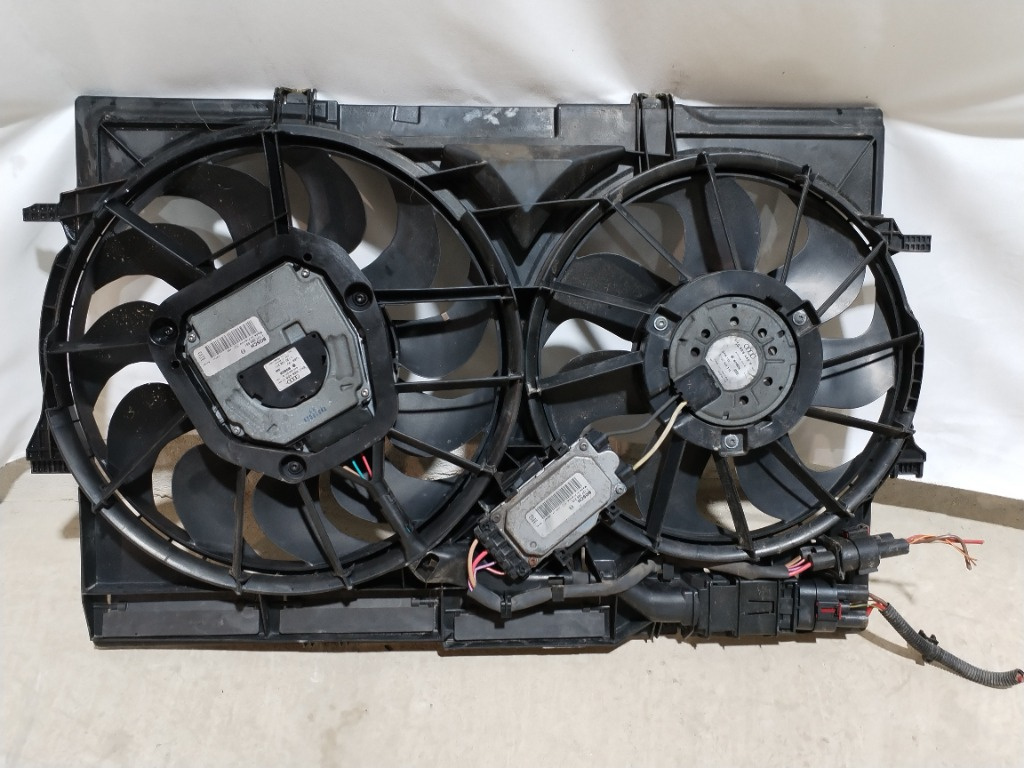 Grup electroventilatoare Audi A4 B8 3.0TDI 8K0121207D