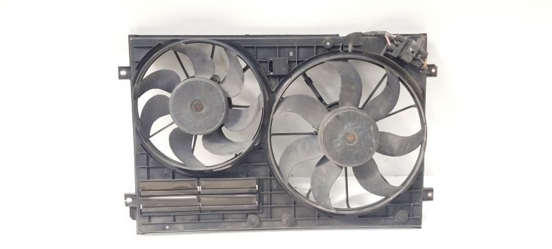 Grup electroventilatoare, cod 1K0121207AD, Vw Touran (1T1, 1T2) 2.0 TDI, BKD (id:689574)