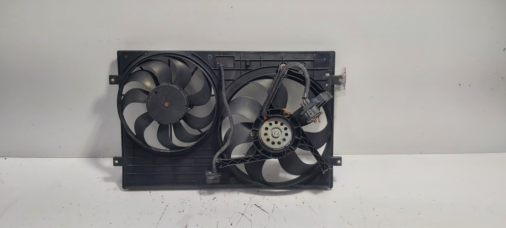 Grup electroventilatoare, cod 6Q0121207F, VW Polo (9N), 1.2 benz, AWY (id:690917)