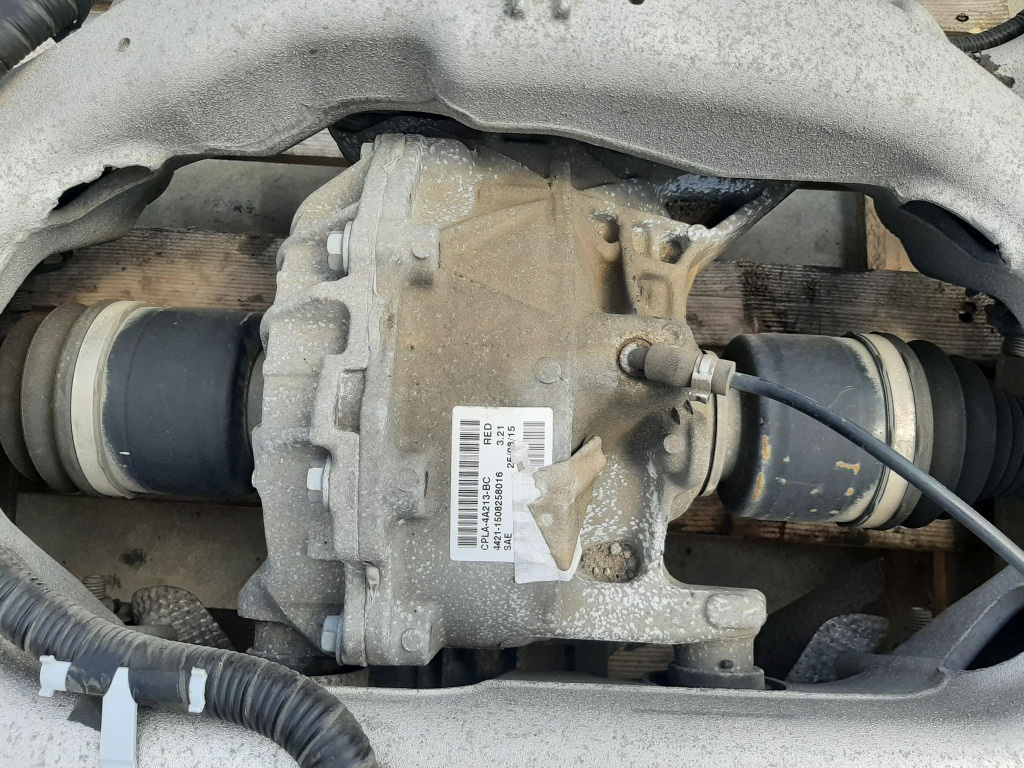 Grup spate land range rover vogue 4 l405 3.0 d 306dt dupa 2015 cpla-4a213-bc