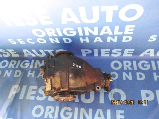 Grup spate Mercedes E290 W210; raport 3,07