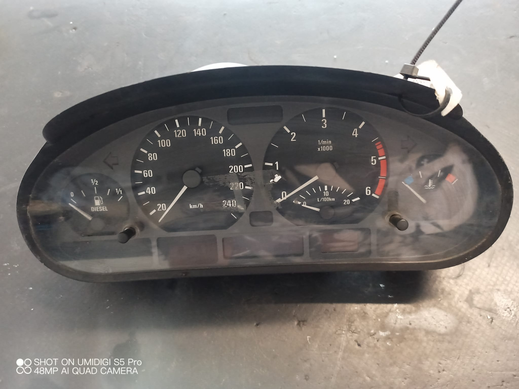 Grup vitezometru /ceasuri de bord BMW 3 E46 - COD 6211 6915240 0263639003