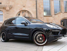 Guess who's back: Porsche Cayenne by Cargraphic