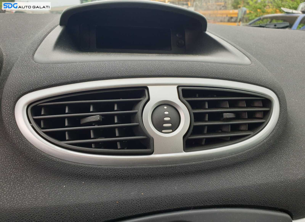 Gura Grila Aer Aerisire Ventilatie Bord Centrala Renault Clio 3 2005 - 2014