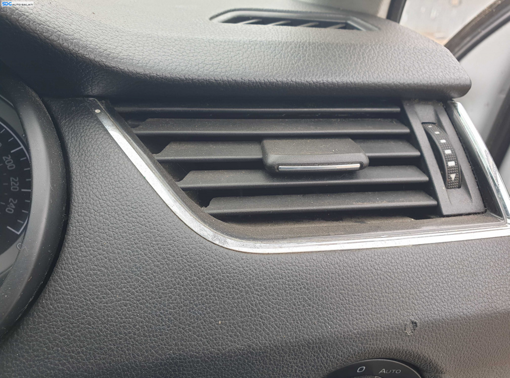 Gura Grila Aer Aerisire Ventilatie Bord Dreapta Skoda Octavia 3 2013 - 2020 [K4826]